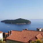 Old Town & Sea View