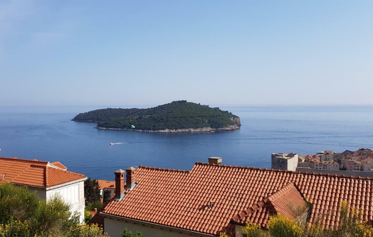 Old Town & Sea View